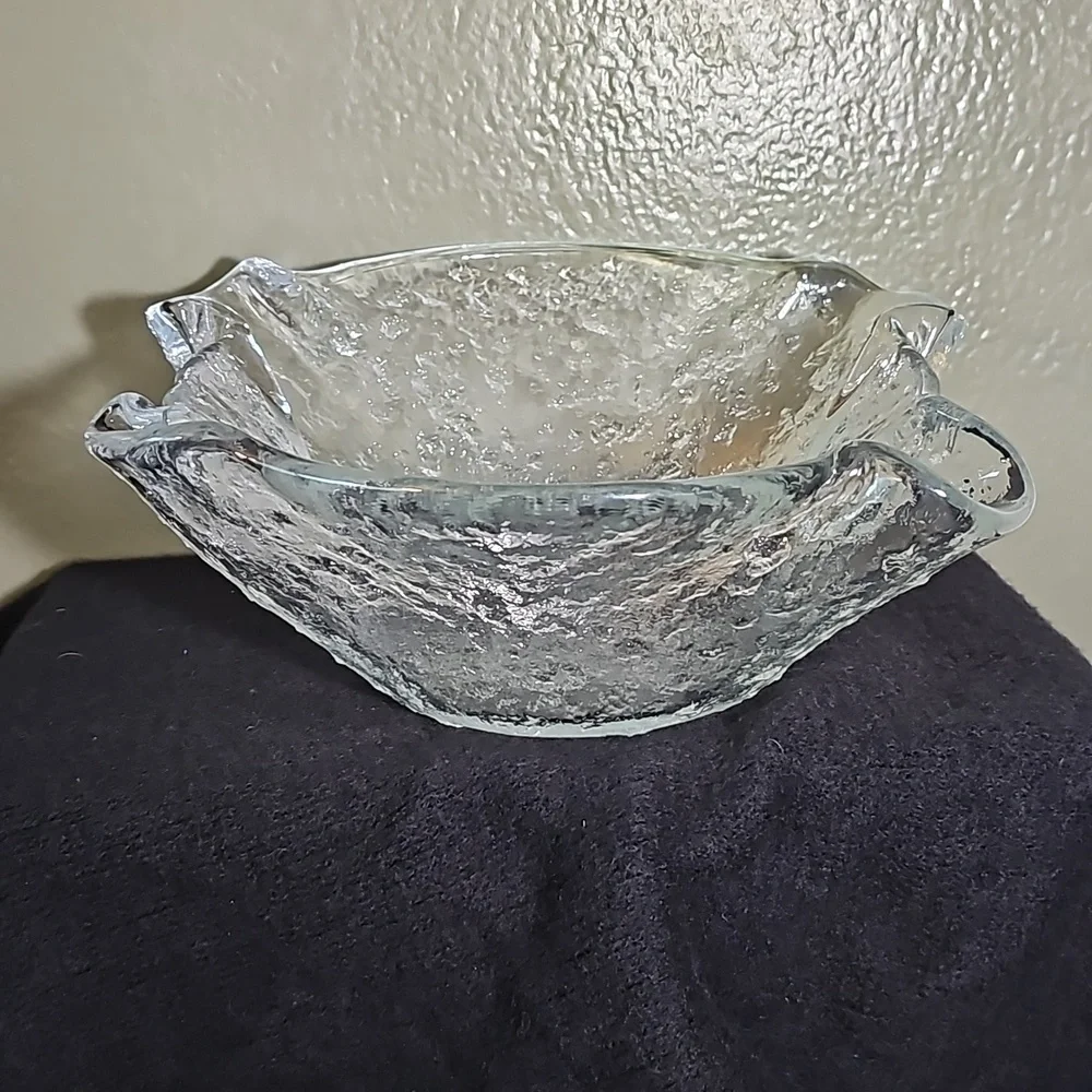 Pukeberg Ice Glass Bowl - Picture 2 of 4